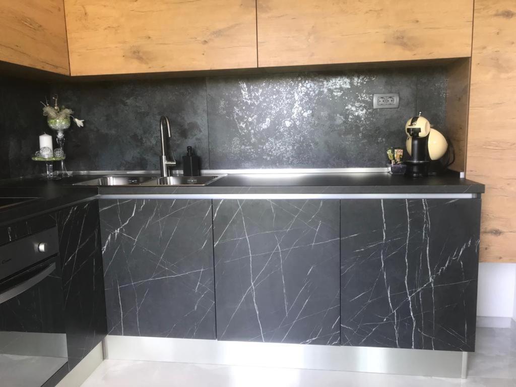 Hedonist-Luxury 2 Bedroom Apartment With Private Hot Tub, Garden And Free Parking Τρογκίρ Εξωτερικό φωτογραφία