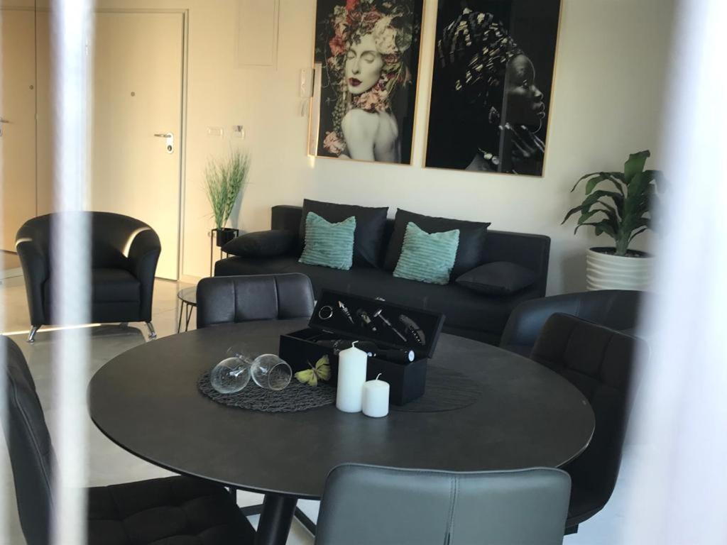Hedonist-Luxury 2 Bedroom Apartment With Private Hot Tub, Garden And Free Parking Τρογκίρ Εξωτερικό φωτογραφία
