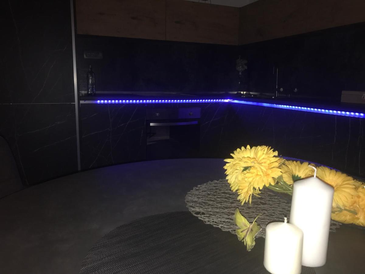 Hedonist-Luxury 2 Bedroom Apartment With Private Hot Tub, Garden And Free Parking Τρογκίρ Εξωτερικό φωτογραφία