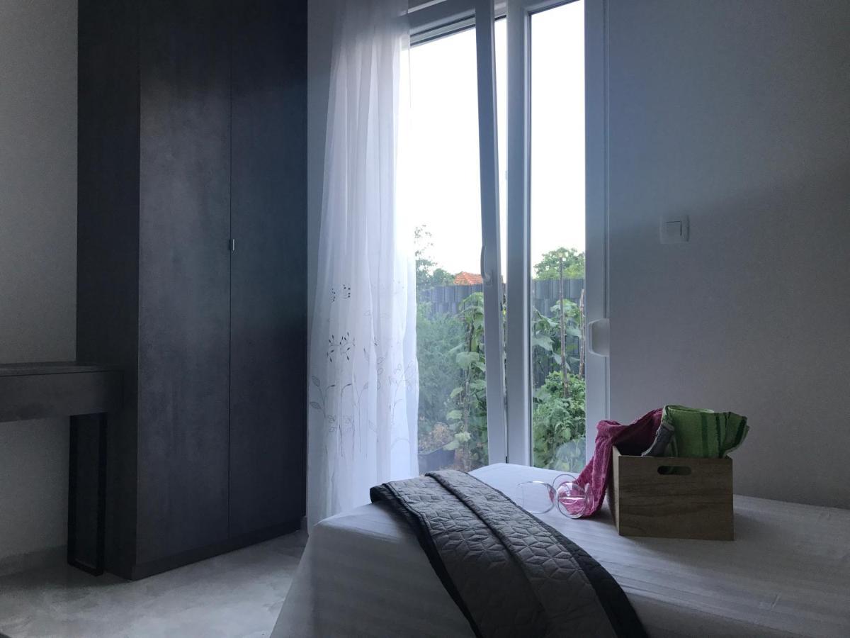 Hedonist-Luxury 2 Bedroom Apartment With Private Hot Tub, Garden And Free Parking Τρογκίρ Εξωτερικό φωτογραφία