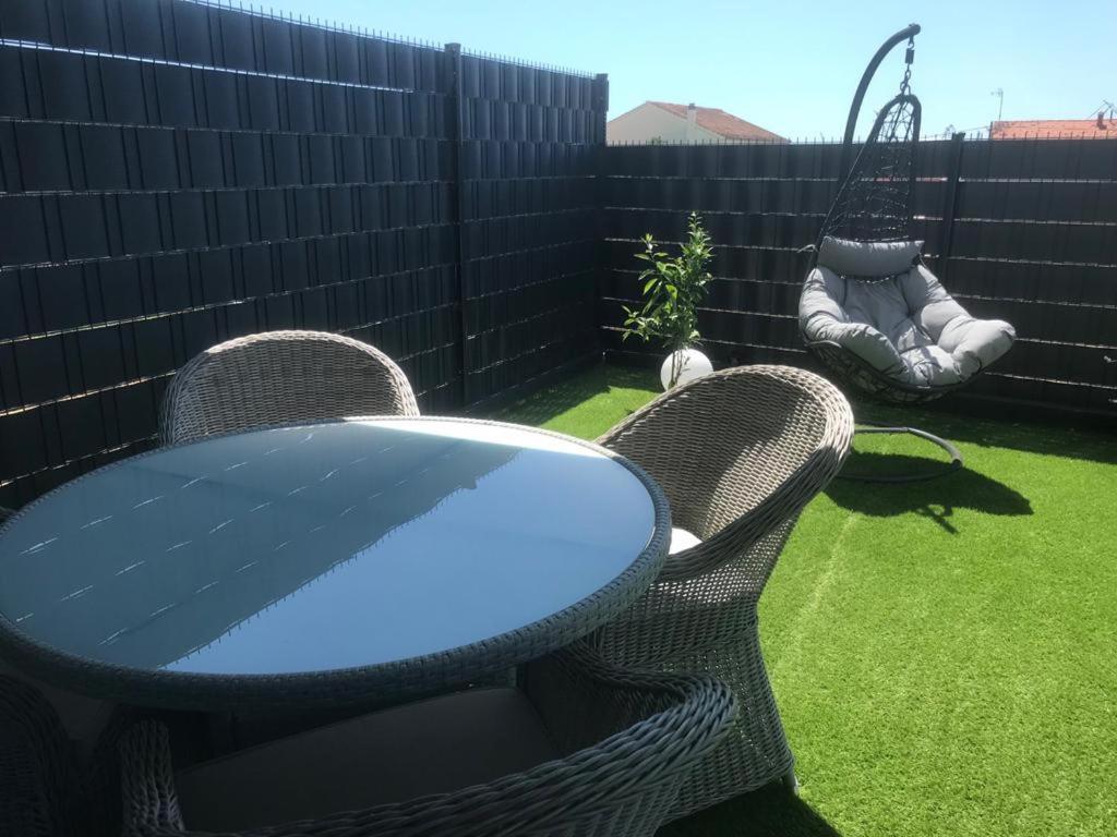 Hedonist-Luxury 2 Bedroom Apartment With Private Hot Tub, Garden And Free Parking Τρογκίρ Εξωτερικό φωτογραφία