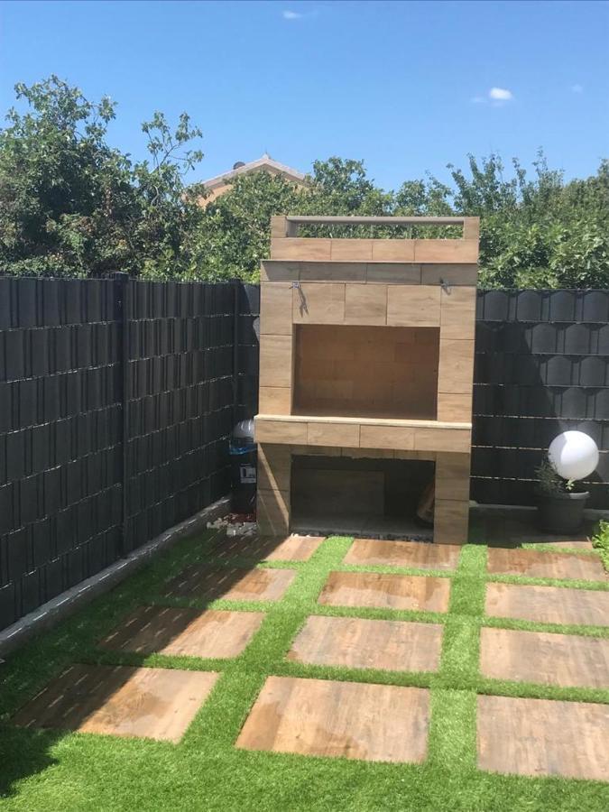 Hedonist-Luxury 2 Bedroom Apartment With Private Hot Tub, Garden And Free Parking Τρογκίρ Εξωτερικό φωτογραφία