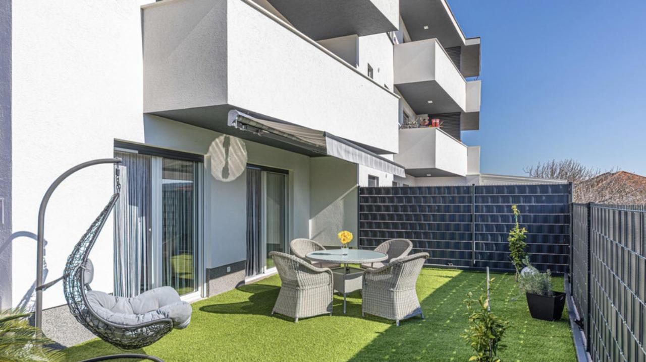 Hedonist-Luxury 2 Bedroom Apartment With Private Hot Tub, Garden And Free Parking Τρογκίρ Εξωτερικό φωτογραφία