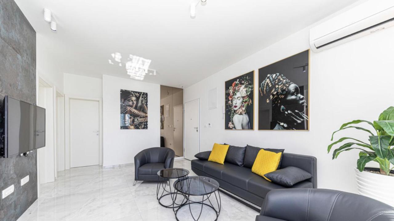 Hedonist-Luxury 2 Bedroom Apartment With Private Hot Tub, Garden And Free Parking Τρογκίρ Εξωτερικό φωτογραφία