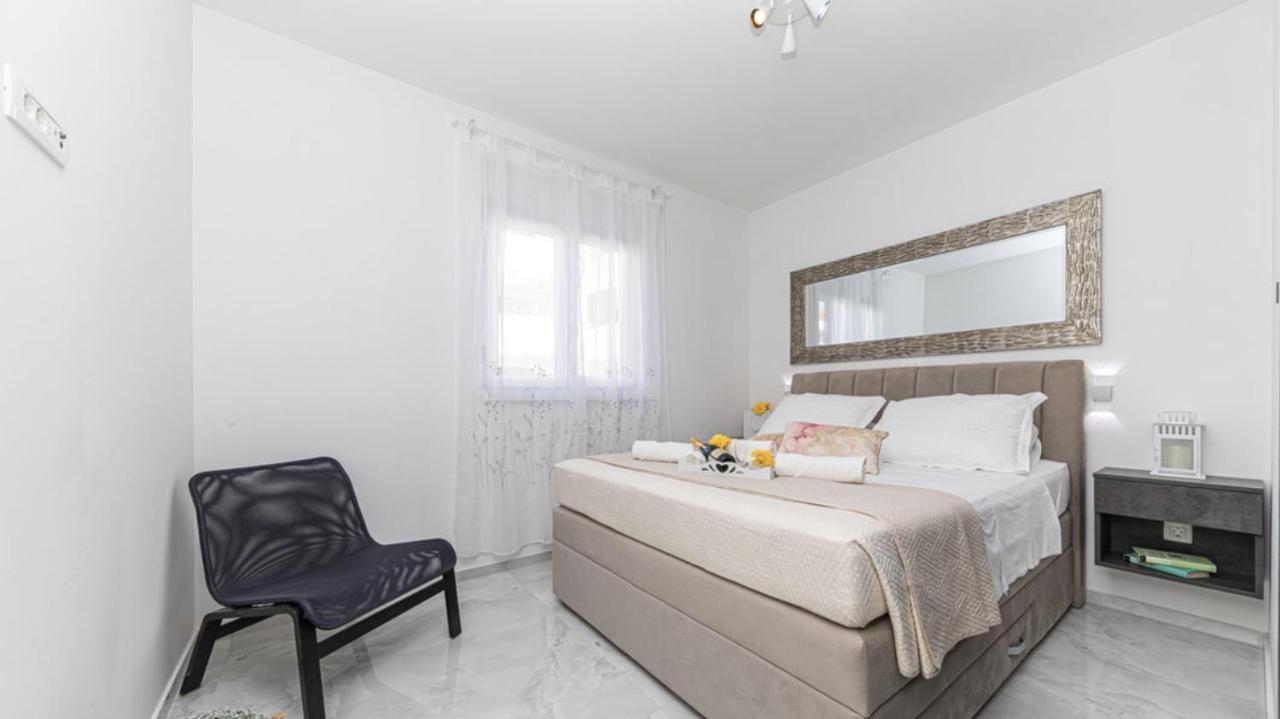 Hedonist-Luxury 2 Bedroom Apartment With Private Hot Tub, Garden And Free Parking Τρογκίρ Εξωτερικό φωτογραφία